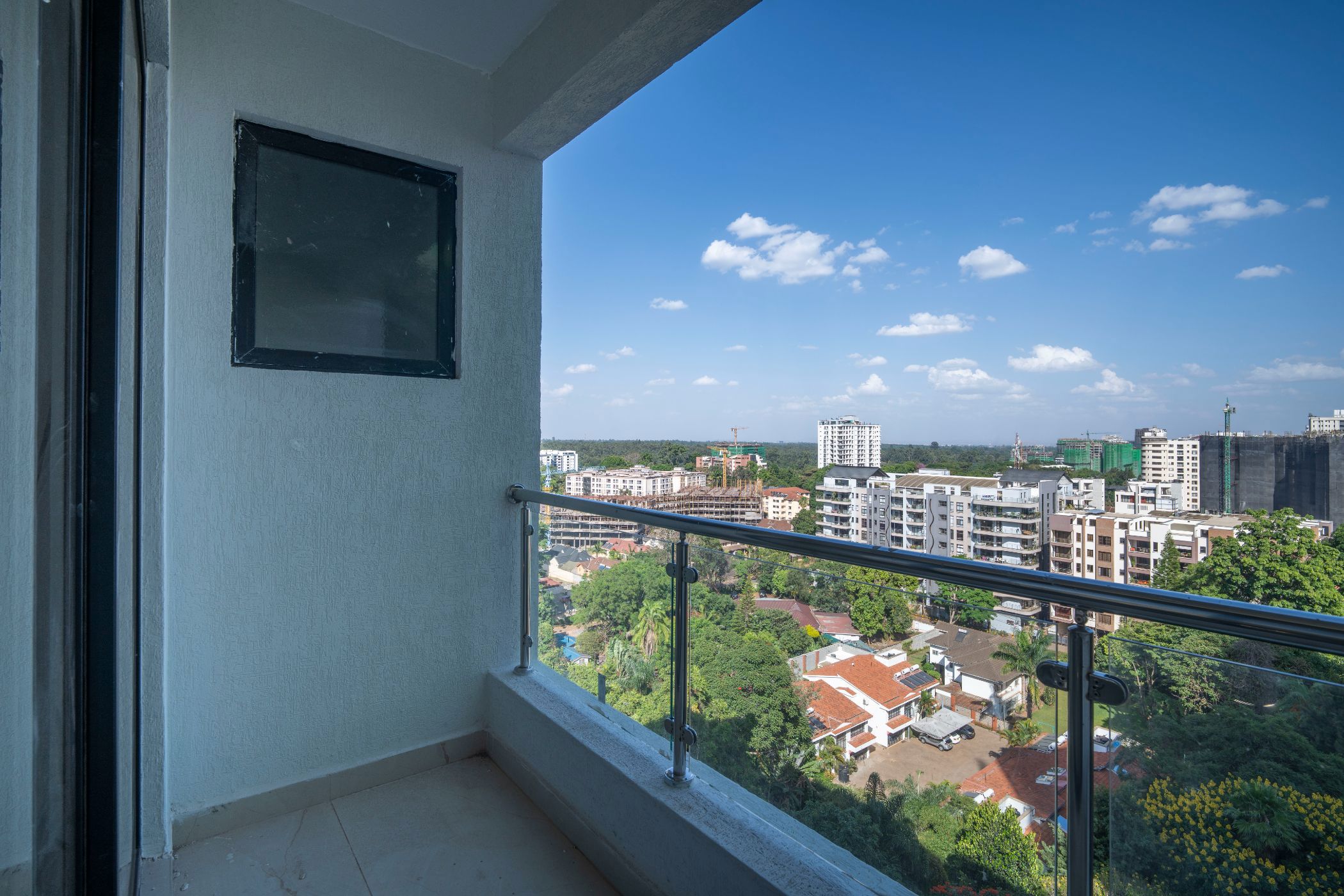 Exquisite 4-Bedroom Luxury Duplex Apartment in General Mathenge — photo 3