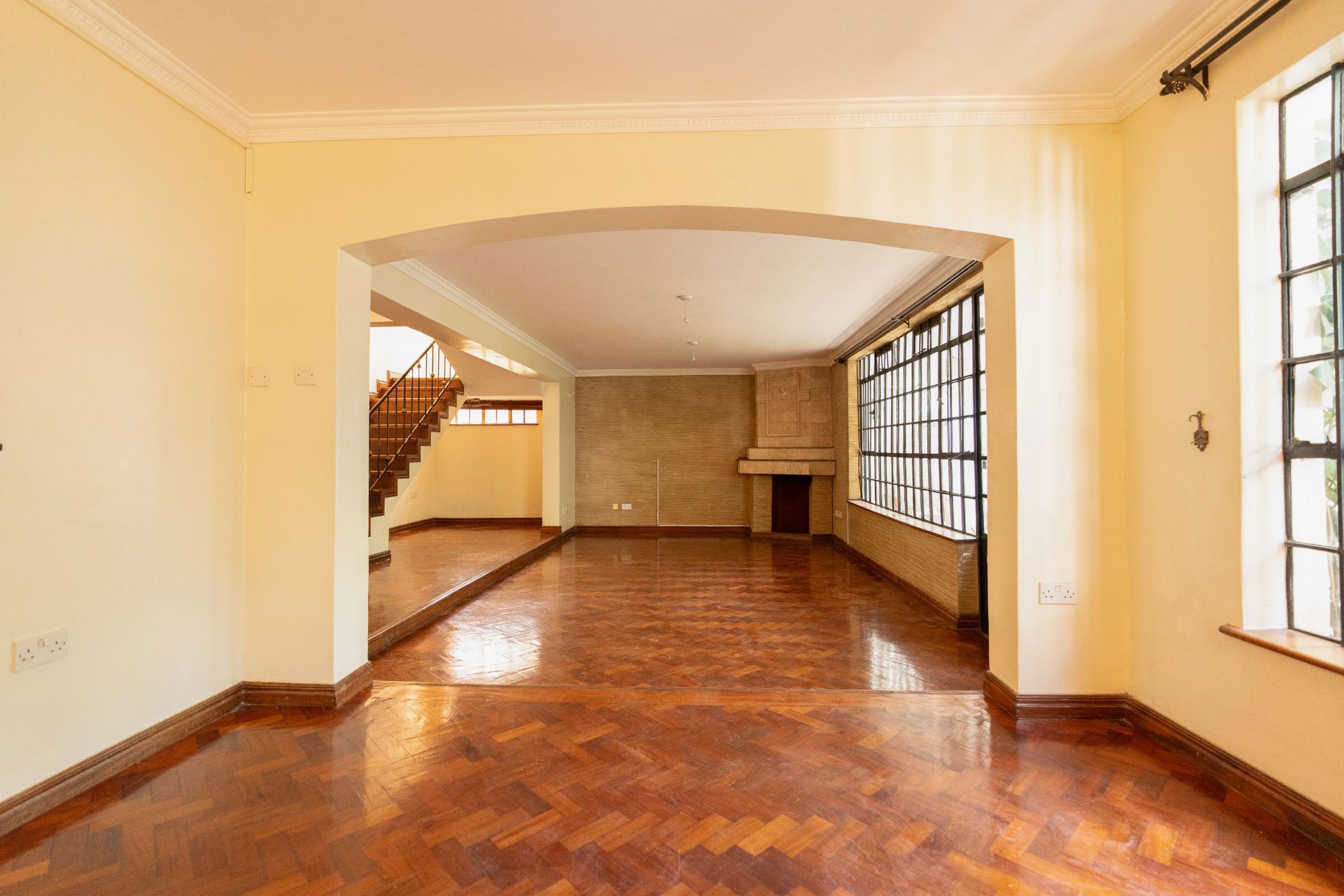 Exquisite 5-Bedroom Townhouse for sale in Lavington, Kenya — photo 2